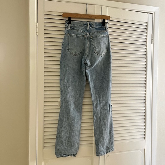 Abercrombie 90s Ultra High Rise Straight Jeans, Ripped Medium Wash 24S - Picture 3 of 5